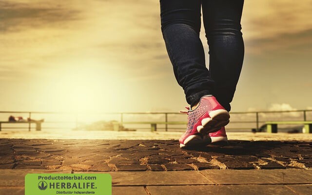 4 ejercicios ideales para tonificar piernas y glúteos